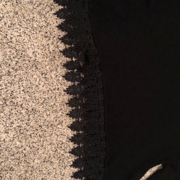 Lace sweater - Picture 2 of 3